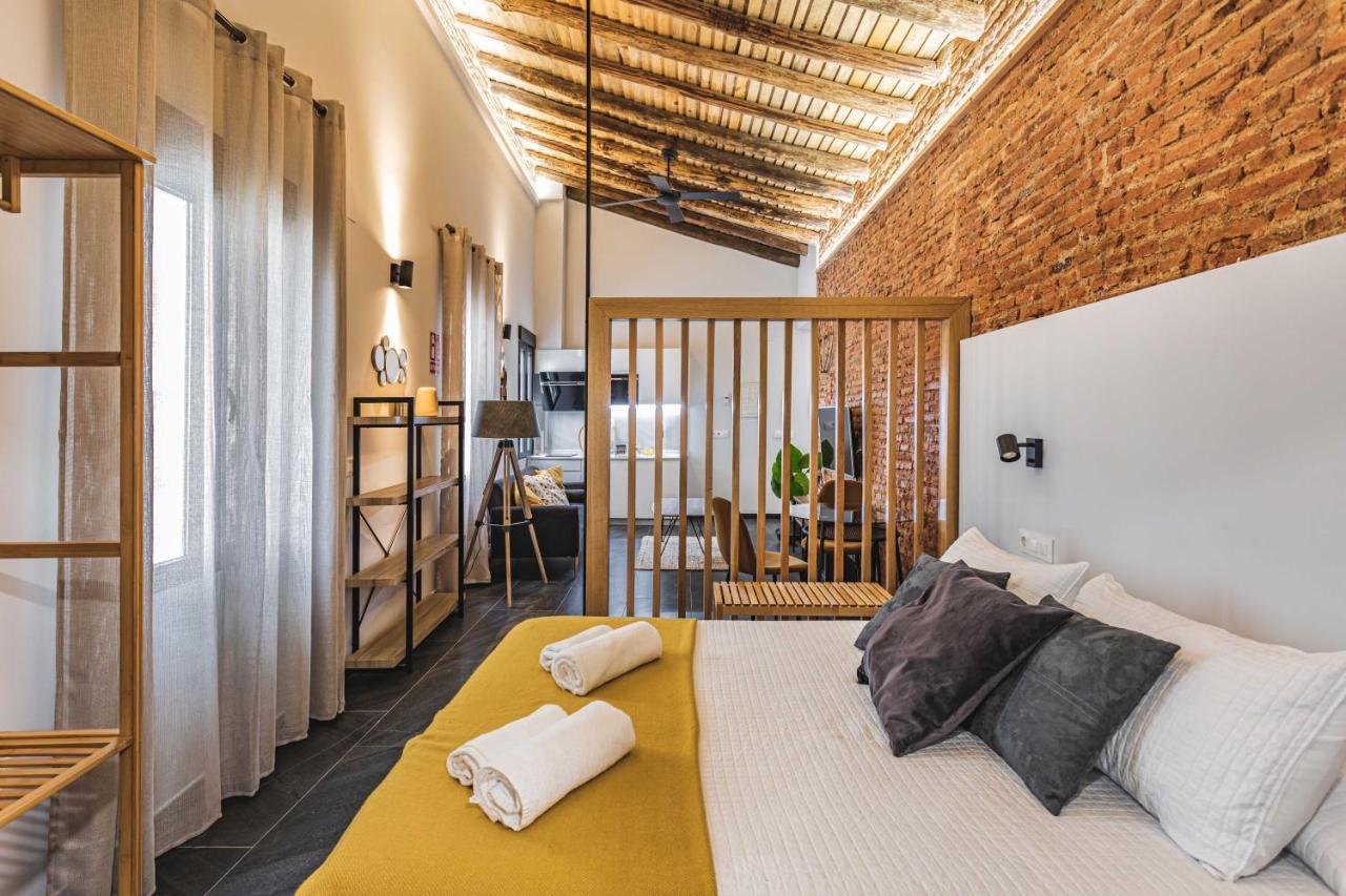 Apartamentos Caceres Central Suites Dış mekan fotoğraf