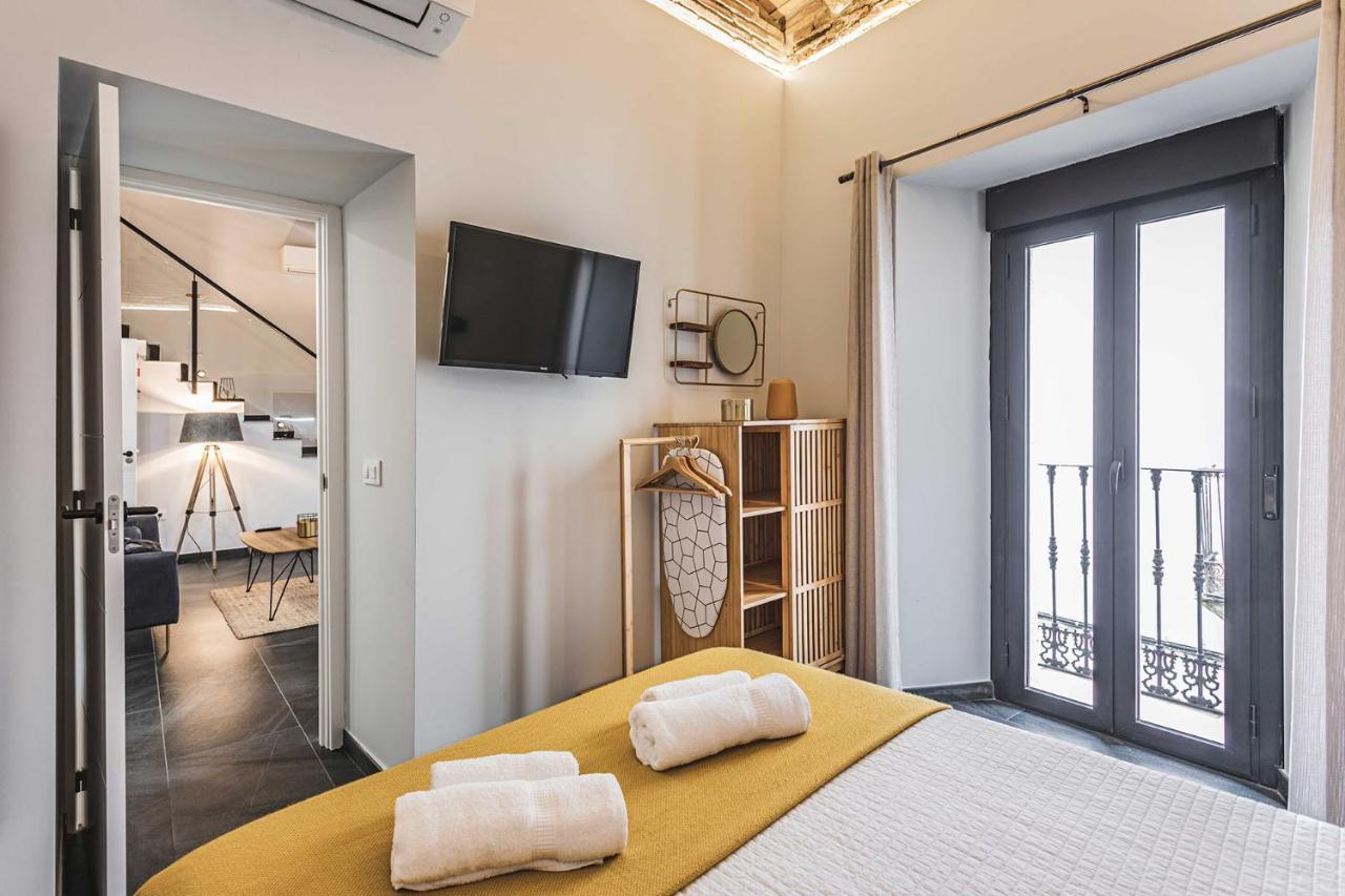 Apartamentos Caceres Central Suites Dış mekan fotoğraf