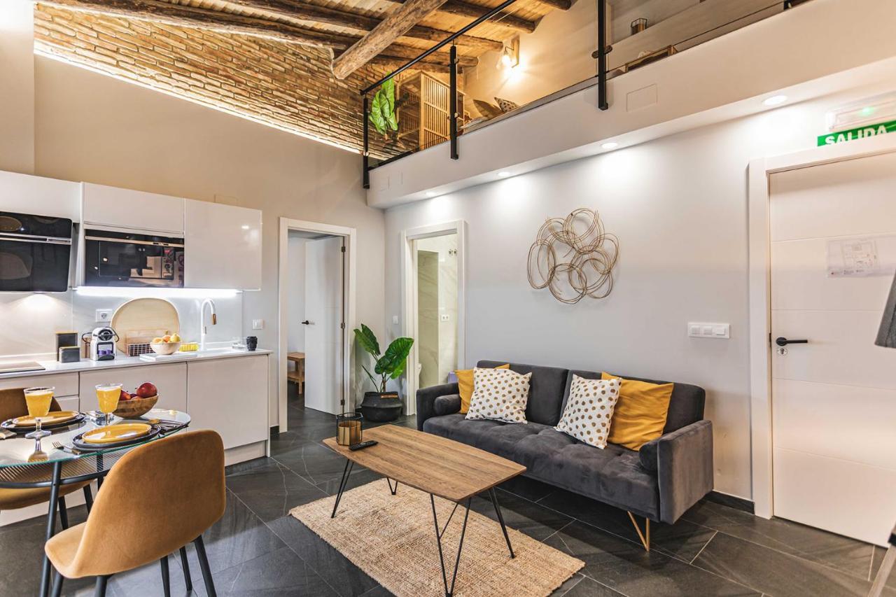 Apartamentos Caceres Central Suites Dış mekan fotoğraf