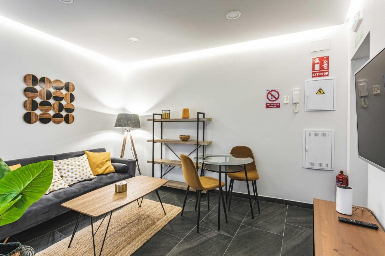 Apartamentos Caceres Central Suites Dış mekan fotoğraf