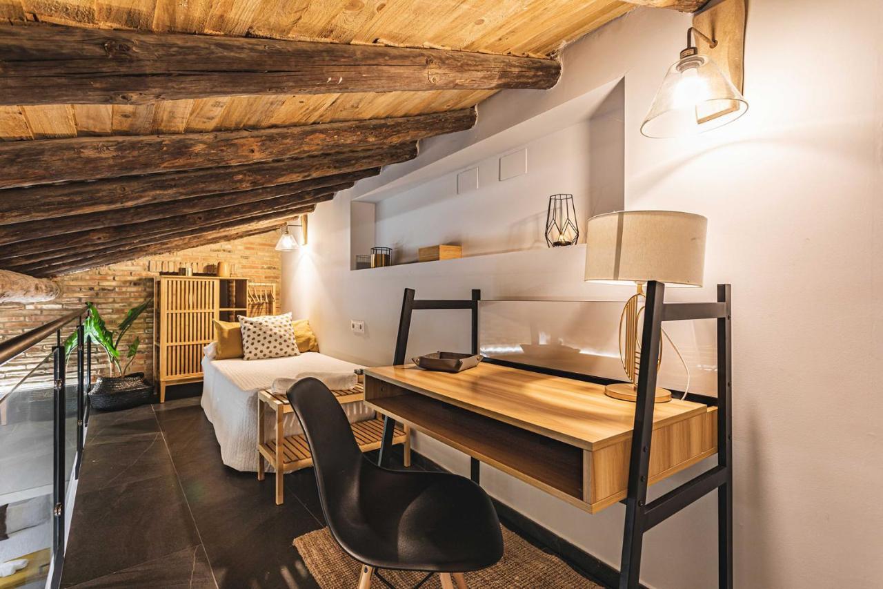 Apartamentos Caceres Central Suites Dış mekan fotoğraf