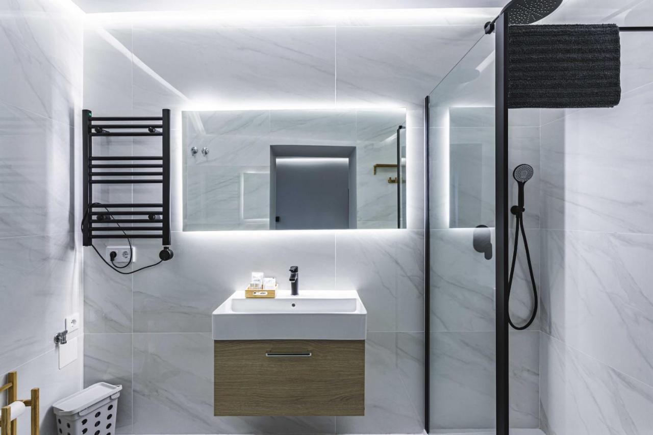 Apartamentos Caceres Central Suites Dış mekan fotoğraf